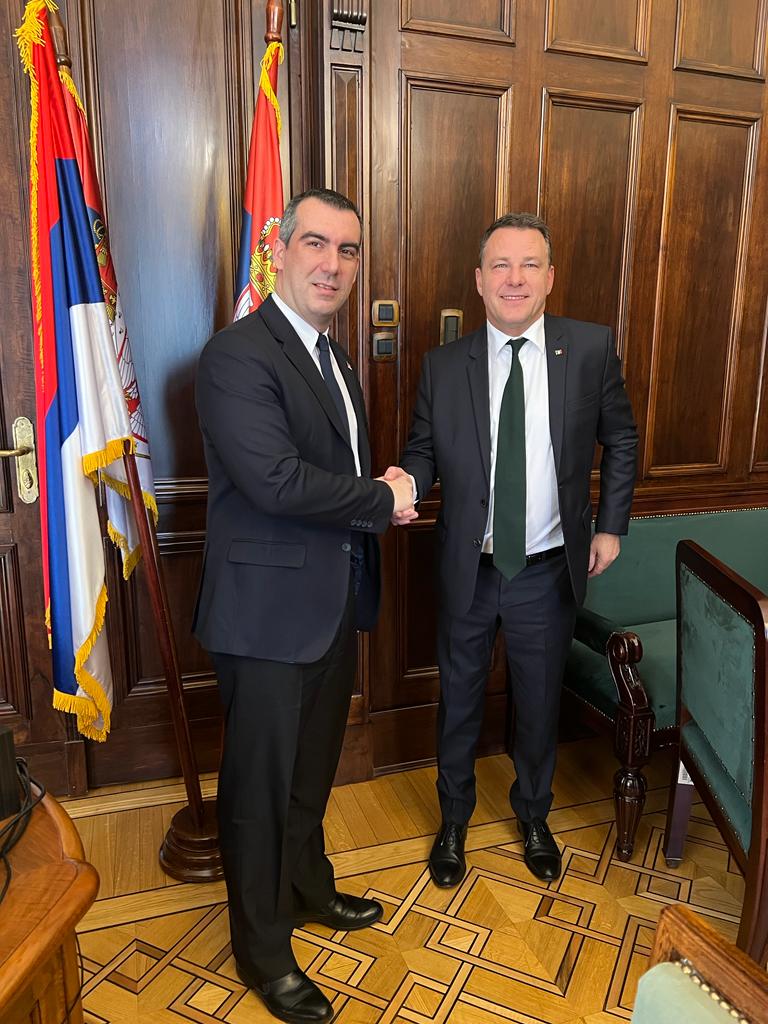 Avec Vladimir Orlic, Président du Parlement serbe.