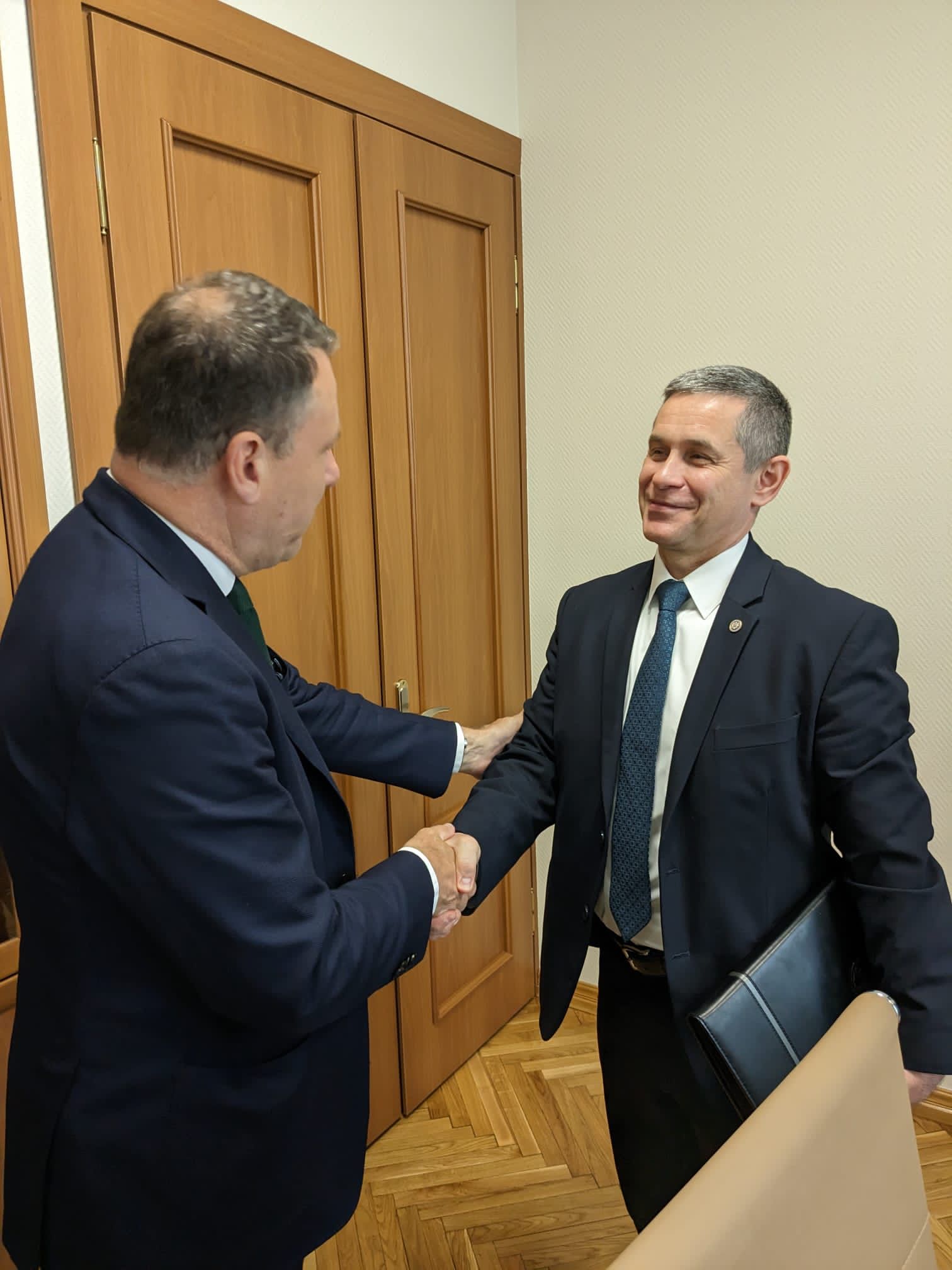 Rencontre avec Anatolie Nosatu Ministre de la Défense moldave.